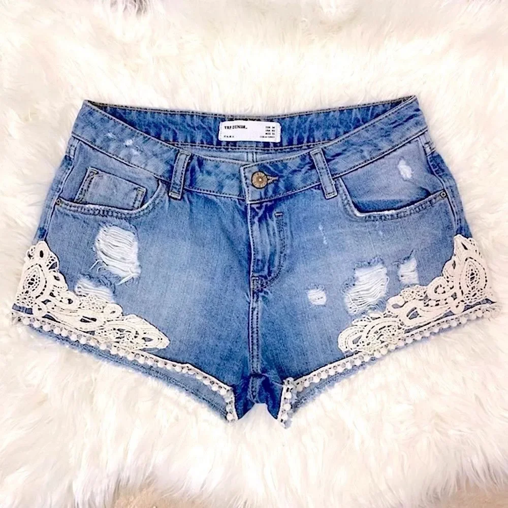 Zara | TRF denim embroidered shorts 02 distressed Daisy Dukes , 5 pocket.